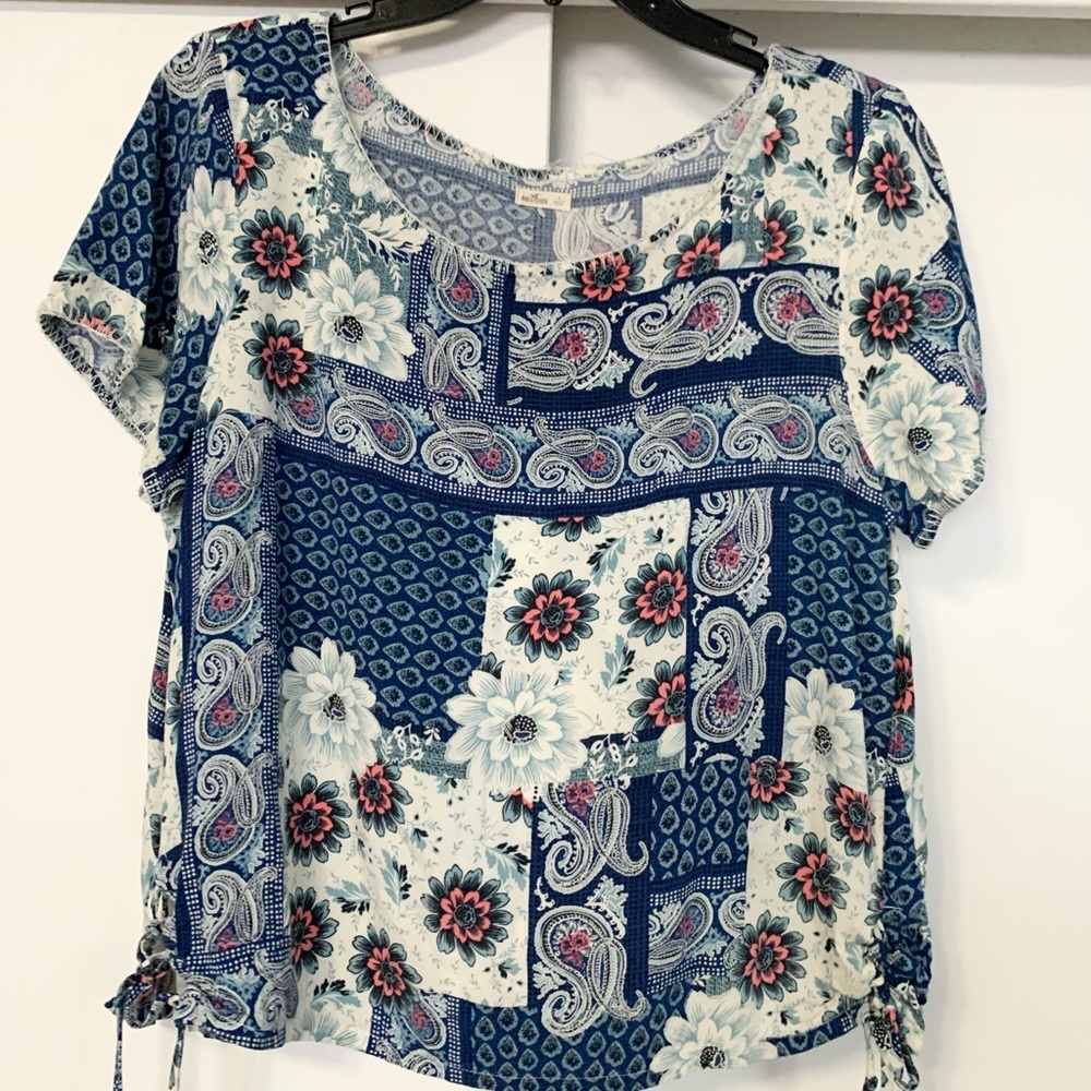Hollister Top
